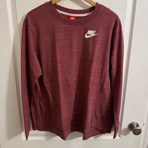 Nike Maroon Long Sleeve Thin Sweatshirt/Shirt